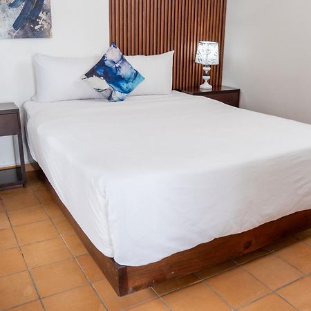Hotel H4 El Paraiso Kültér fotó