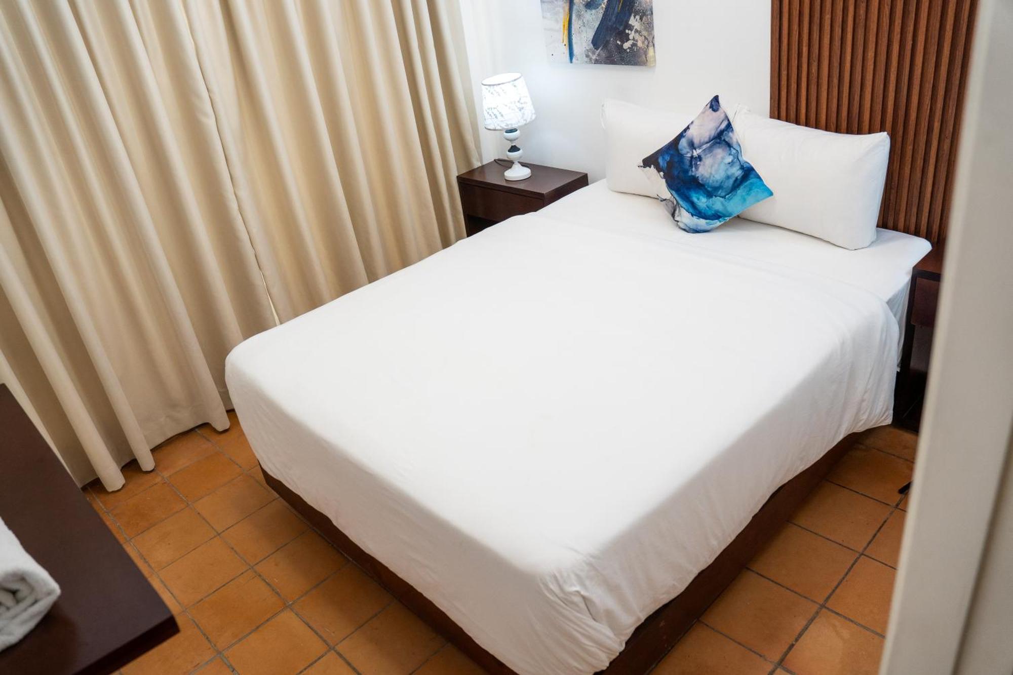 Hotel H4 El Paraiso Kültér fotó