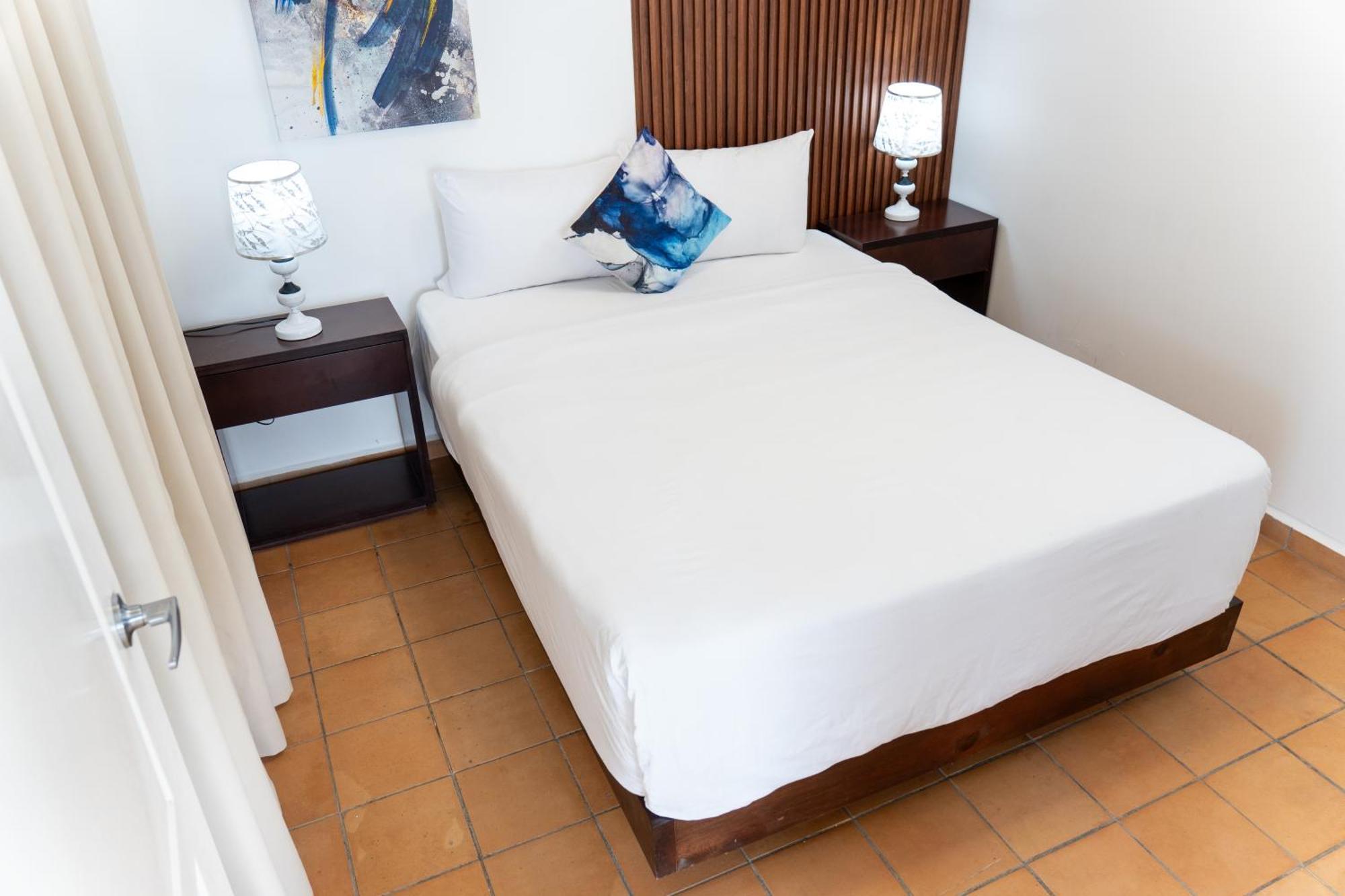 Hotel H4 El Paraiso Kültér fotó